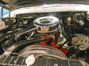 1964-Chevy-Impala-engine